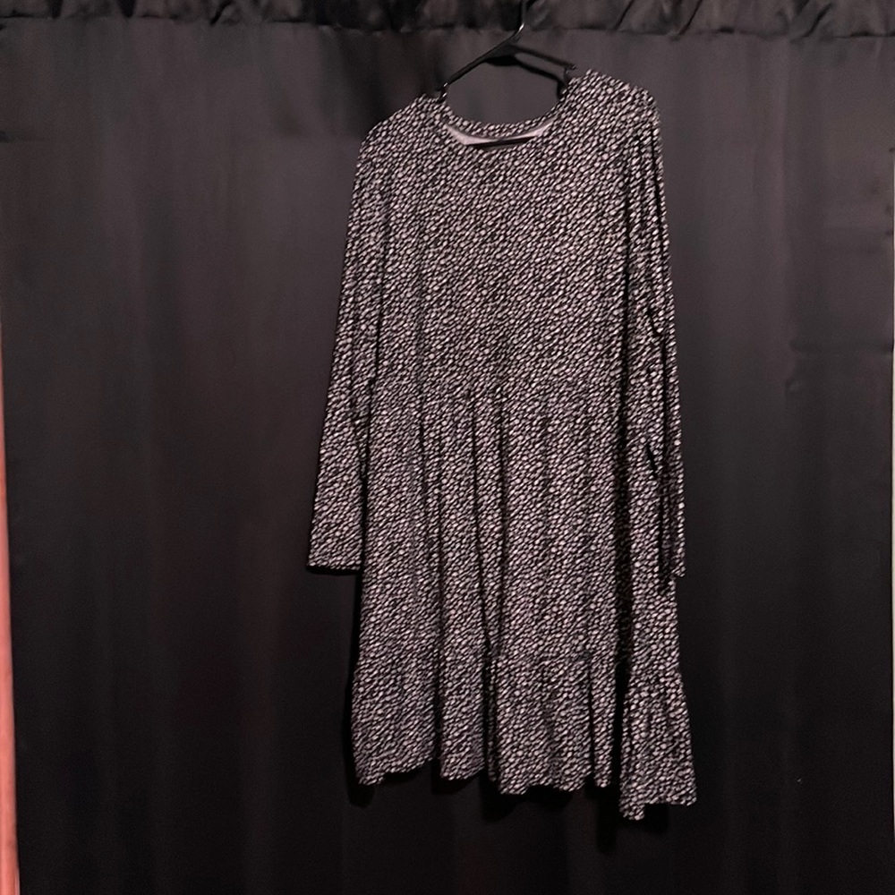 Maurices Long Sleeve Black & White Flowered Dress